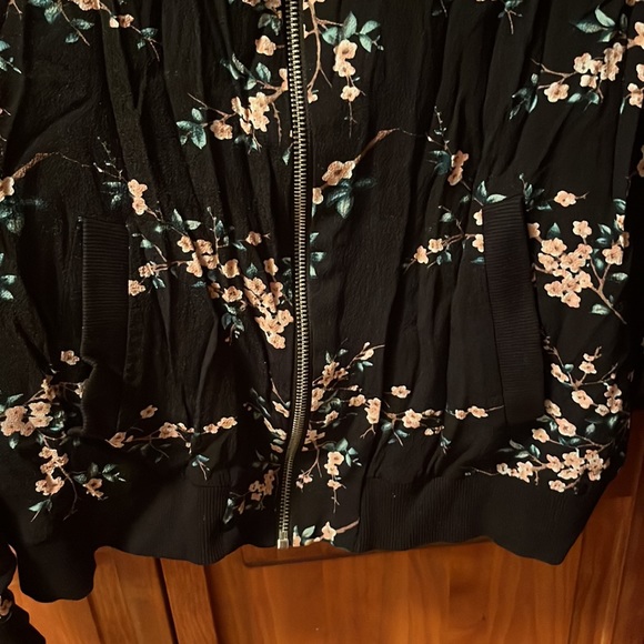 Dalia floral jacket with zipper - Picture 4 of 13